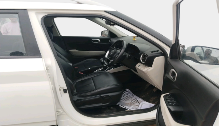 2023 Hyundai VENUE SX (O) 1.5 CRDI, Diesel, Manual, 17,543 km, interior