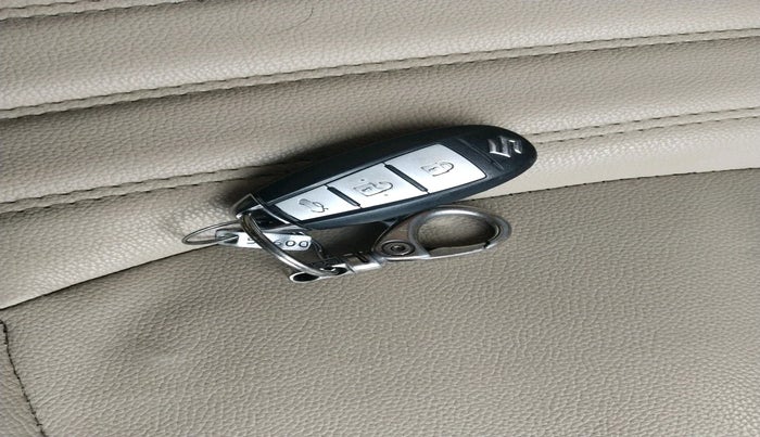 2014 Maruti Ciaz ZXI, Petrol, Manual, 1,11,009 km, interior