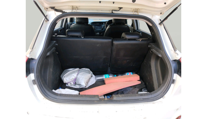 2015 Hyundai i20 Active 1.2 SX, Petrol, Manual, 84,792 km, exterior