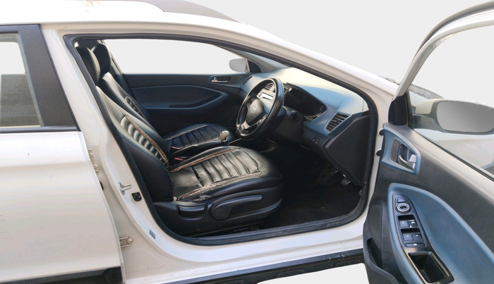 2015 Hyundai i20 Active 1.2 SX, Petrol, Manual, 84,792 km, interior