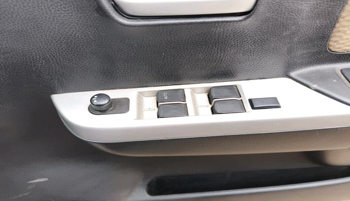 2015 Maruti Wagon R 1.0 LXI, Petrol, Manual, 45,308 km, interior