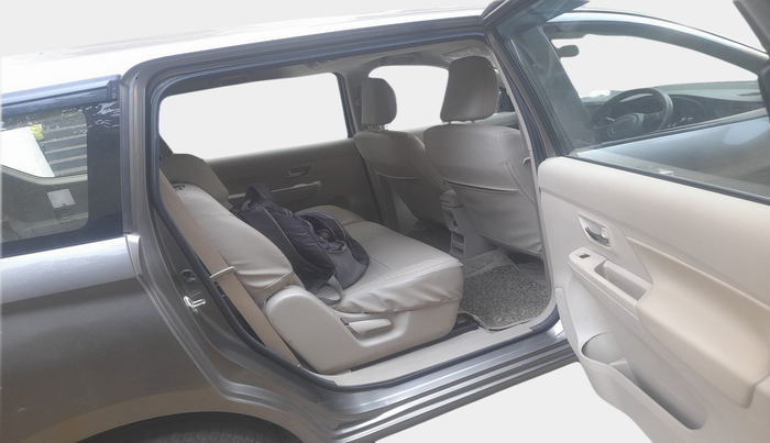 2021 Maruti Ertiga ZXI+ SHVS, Petrol, Manual, 42,829 km, interior