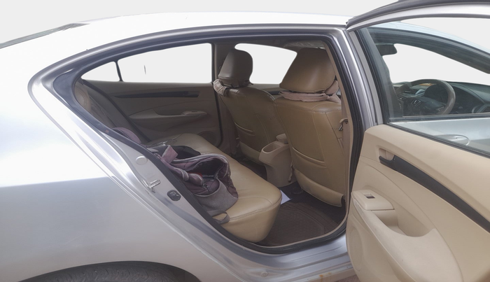 2013 Honda City 1.5L I-VTEC S MT, Petrol, Manual, 1,18,459 km, interior