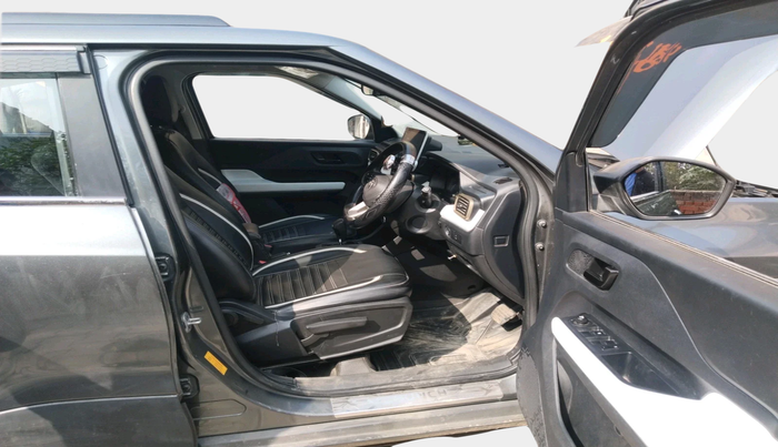 2023 Tata PUNCH ACCOMPLISHED AMT, Petrol, Automatic, 44,231 km, interior