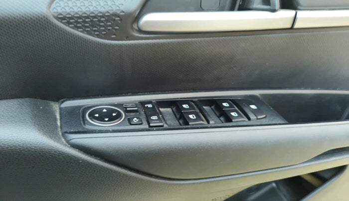 2022 KIA SONET HTK PLUS 1.2, Petrol, Manual, 7,131 km, interior