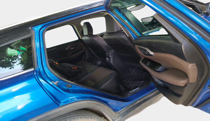 2023 Toyota URBAN CRUISER HYRYDER V HYBRID, Hybrid, Automatic, 43,624 km, interior