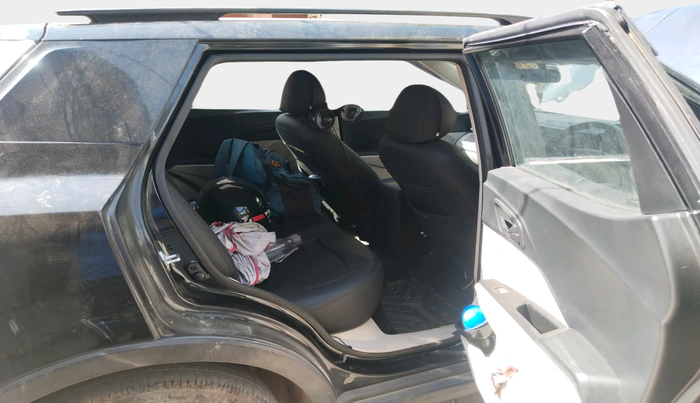 2022 Mahindra XUV300 W6 1.5 Sunroof Diesel, Diesel, Manual, 68,724 km, interior