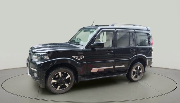 2024 Mahindra SCORPIO CLASSIC S11 7STR, Diesel, Manual, 17,545 km, exterior
