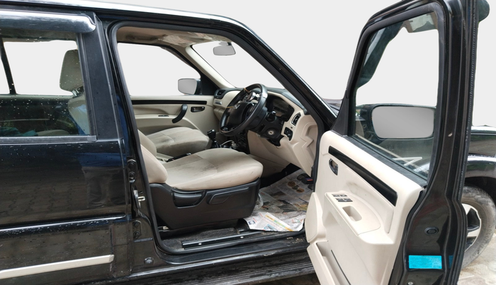 2024 Mahindra SCORPIO CLASSIC S11 7STR, Diesel, Manual, 17,545 km, interior