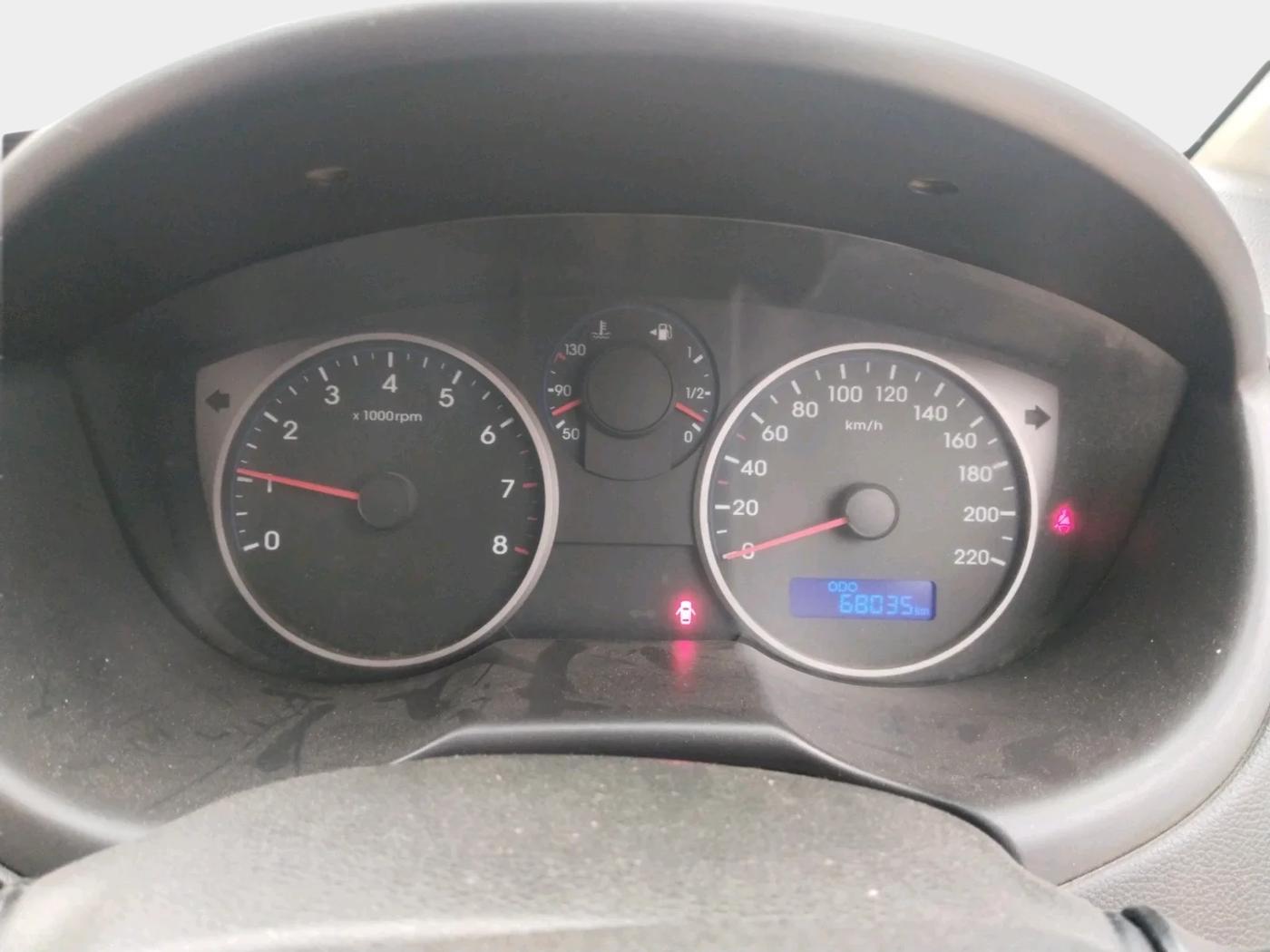 2013 Hyundai i20 MAGNA (O) 1.2, Petrol, Manual, 1,04,876 km, interior