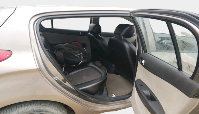 2013 Hyundai i20 MAGNA (O) 1.2, Petrol, Manual, 68,035 km, interior