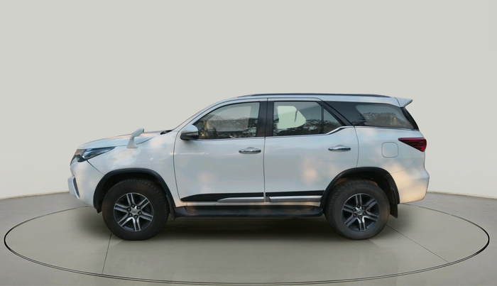 2017 Toyota Fortuner 2.8 4X2 AT, Diesel, Automatic, 71,352 km, exterior