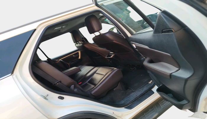 2017 Toyota Fortuner 2.8 4X2 AT, Diesel, Automatic, 71,352 km, interior