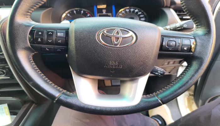 2017 Toyota Fortuner 2.8 4X2 AT, Diesel, Automatic, 71,352 km, interior