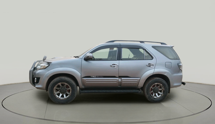 2015 Toyota Fortuner 3.0 4X2 MT, Diesel, Manual, 1,23,284 km, exterior