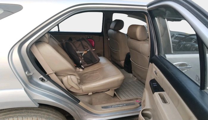 2015 Toyota Fortuner 3.0 4X2 MT, Diesel, Manual, 1,23,284 km, interior