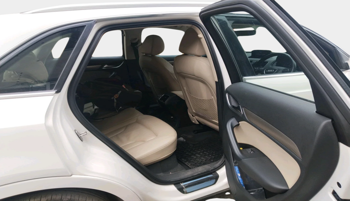 2016 Audi Q3 35 TDI Quattro, Diesel, Automatic, 82,850 km, interior