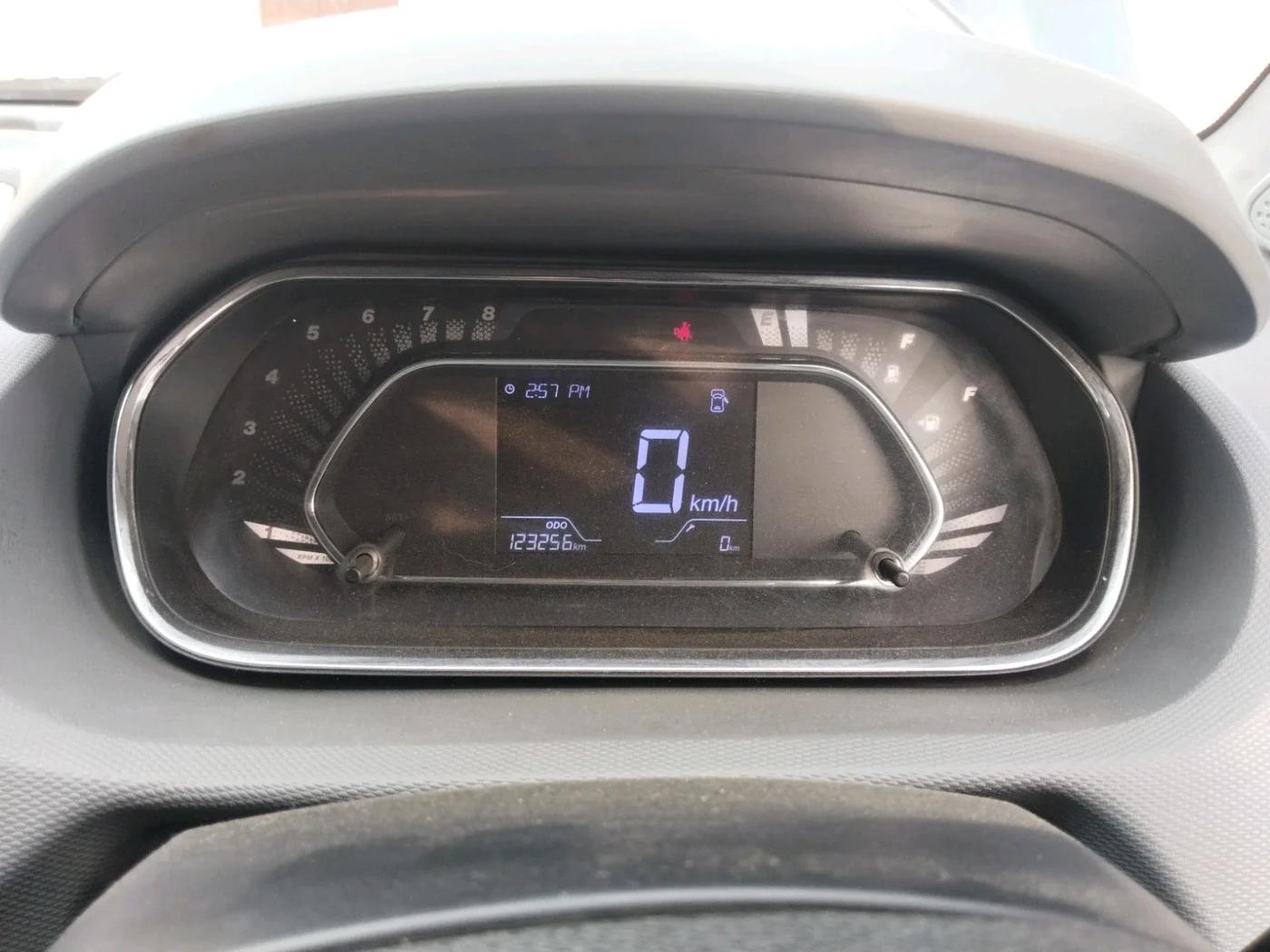 2022 Tata TIGOR XZ CNG, CNG, Manual, 1,25,700 km, interior