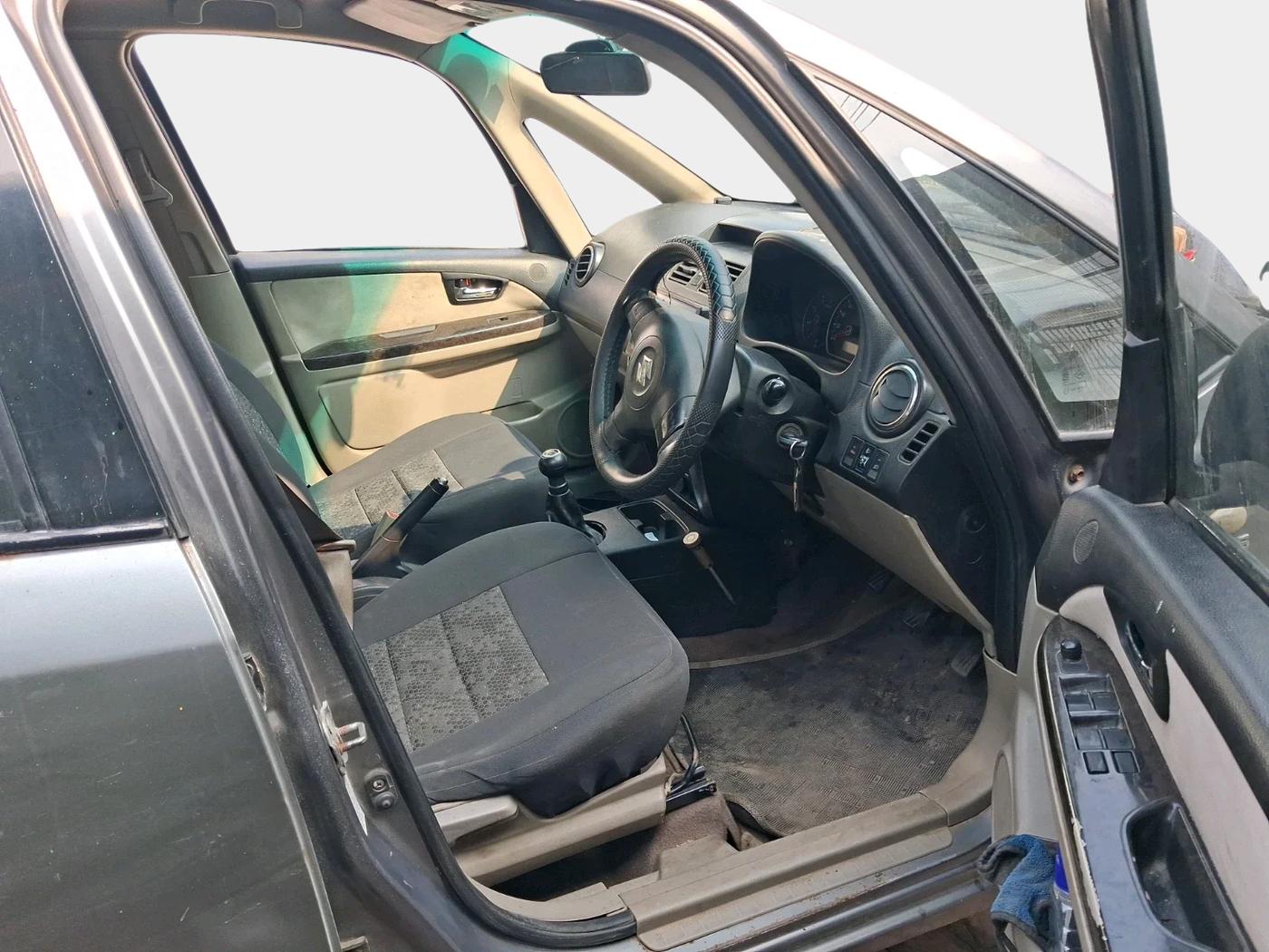 2014 Maruti SX4 VDI, Diesel, Manual, 1,89,254 km, interior