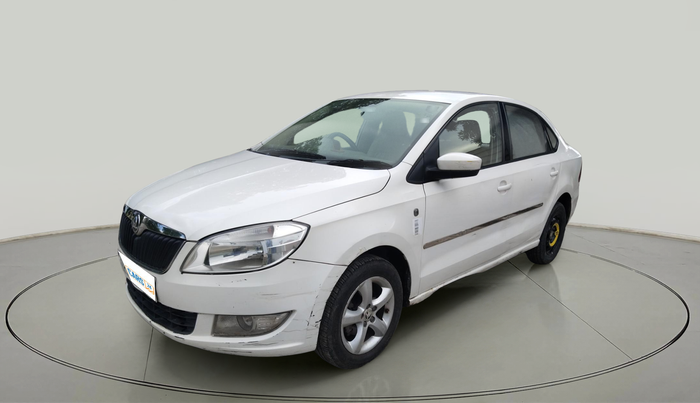 2013 Skoda Rapid ELEGANCE 1.6 TDI CR MT, Diesel, Manual, 1,55,276 km, exterior