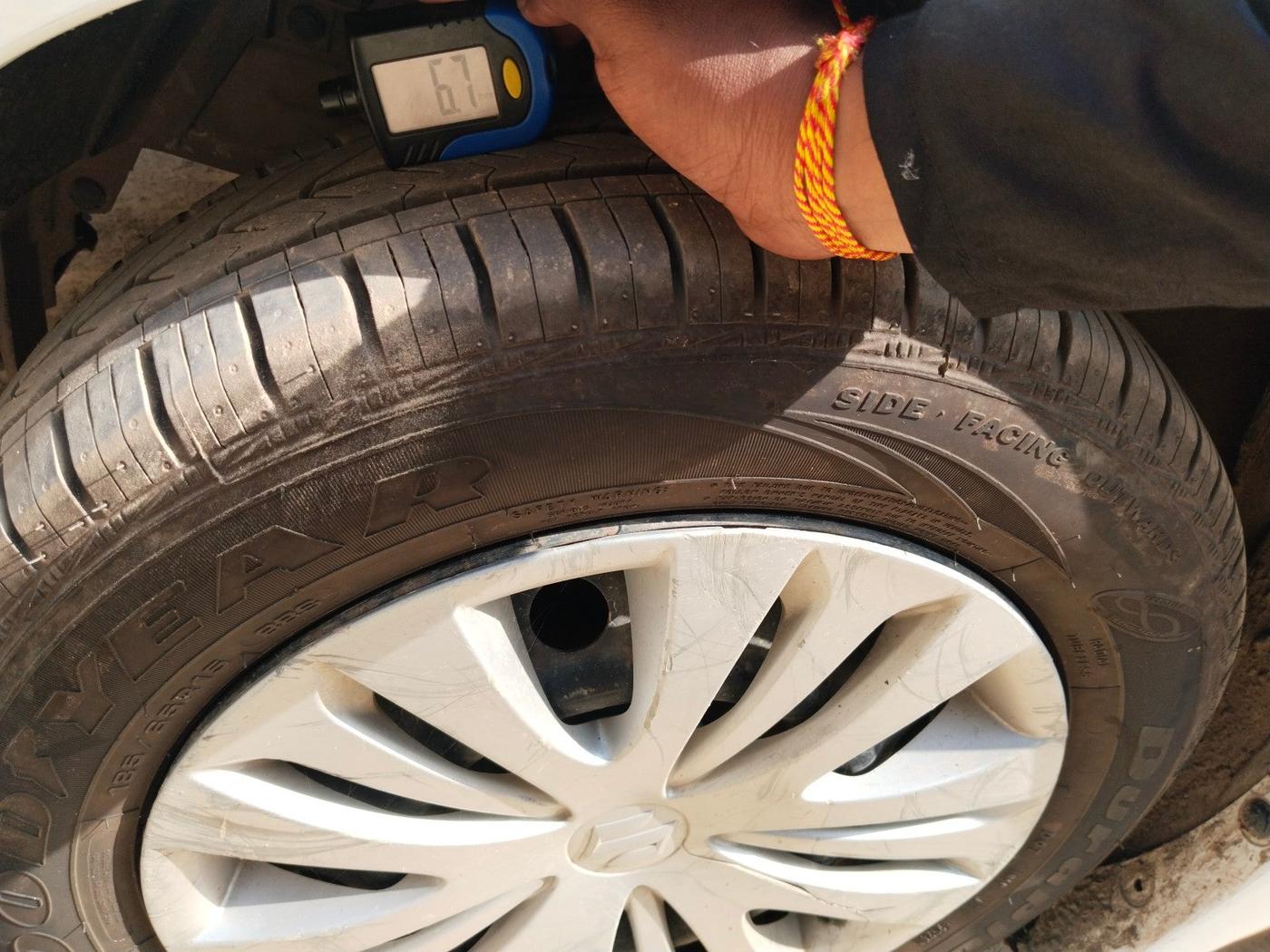 2012 Maruti Ertiga VDI, Diesel, Manual, 1,04,794 km, tyre