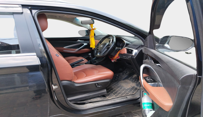 2021 MG HECTOR PLUS SELECT 2.0 DIESEL TURBO MT 7-STR, Diesel, Manual, 78,098 km, interior