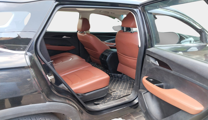 2021 MG HECTOR PLUS SELECT 2.0 DIESEL TURBO MT 7-STR, Diesel, Manual, 78,098 km, interior