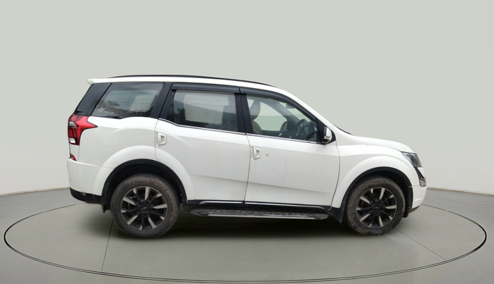 2018 Mahindra XUV500 W11 AT, Diesel, Automatic, 1,46,229 km, exterior
