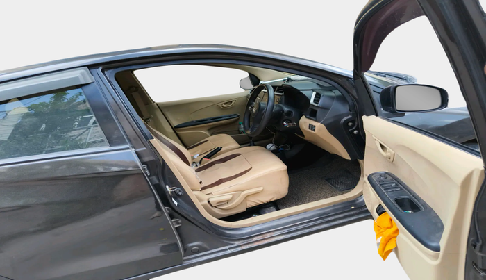 2017 Honda Amaze 1.2L I-VTEC S, Petrol, Manual, 1,24,471 km, interior