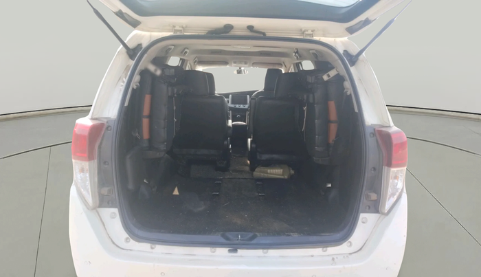 2020 Toyota Innova Crysta 2.4 GX 7 STR, Diesel, Manual, 1,73,277 km, exterior