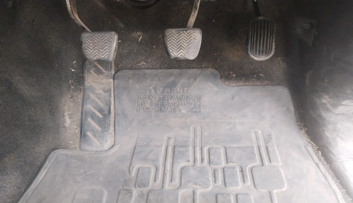 2020 Toyota Innova Crysta 2.4 GX 7 STR, Diesel, Manual, 1,73,277 km, interior