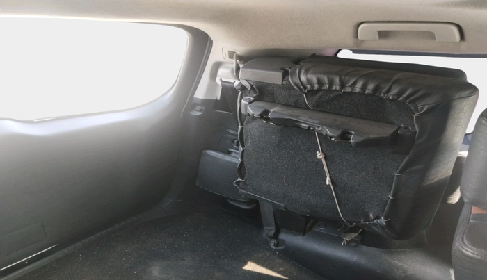 2020 Toyota Innova Crysta 2.4 GX 7 STR, Diesel, Manual, 1,73,277 km, interior