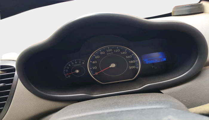 2011 Hyundai i10 MAGNA 1.2, Petrol, Manual, 89,862 km, interior