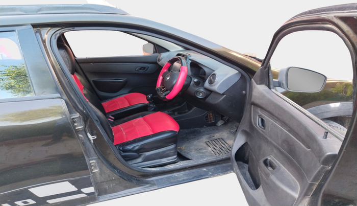 2018 Renault Kwid RXT 1.0 (O), Petrol, Manual, 53,461 km, interior