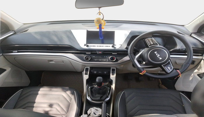 2024 KIA CARENS Gravity 1.5 Diesel MT, Diesel, Manual, 3,030 km, interior