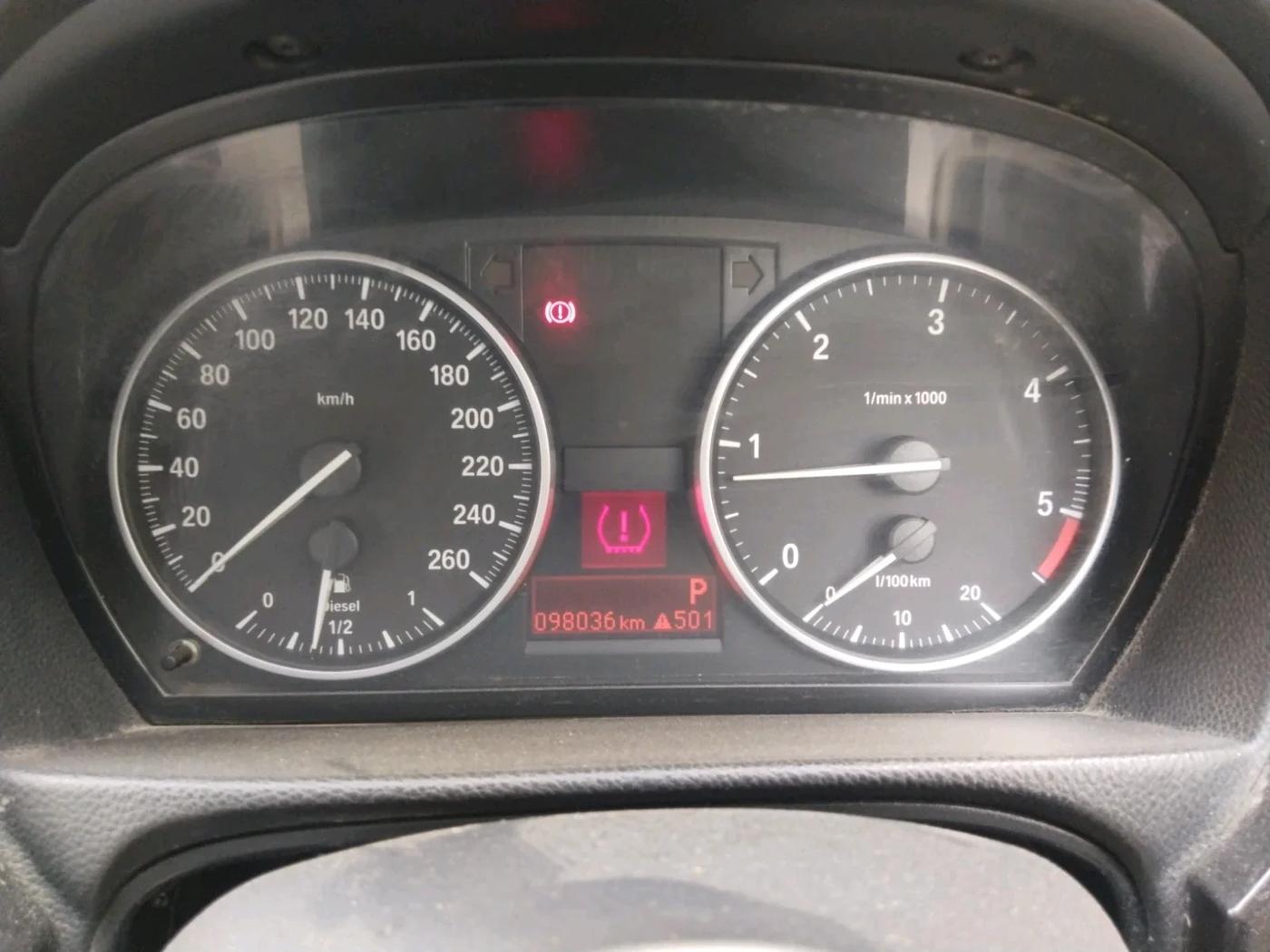 2011 BMW 3 Series 320d, Diesel, Automatic, 98,036 km, interior