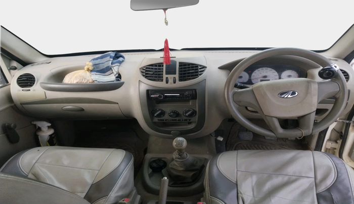 2013 Mahindra Quanto C2, Diesel, Manual, 85,523 km, interior