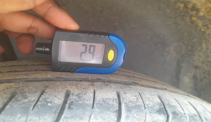 2022 Skoda KUSHAQ AMBITION 1.0L TSI AT, Petrol, Automatic, 54,008 km, tyre