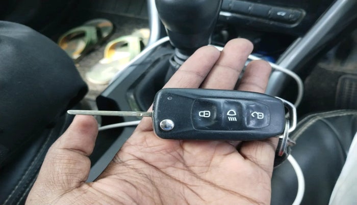 2022 Tata NEXON XM SUNROOF DIESEL, Diesel, Manual, 1,05,164 km, interior