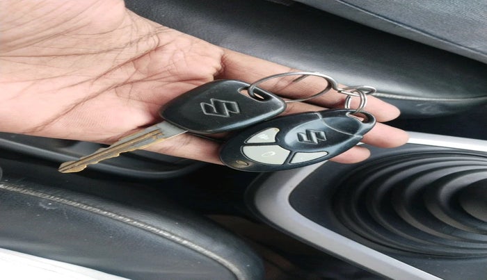 2010 Maruti Ritz VXI, Petrol, Manual, 50,112 km, interior