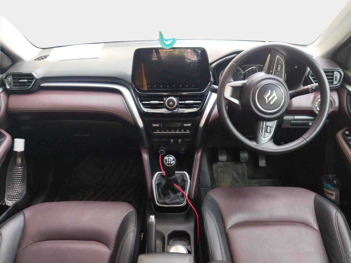 2023 Maruti Grand Vitara ALPHA SMART HYBRID, Petrol, Manual, 50,487 km, interior