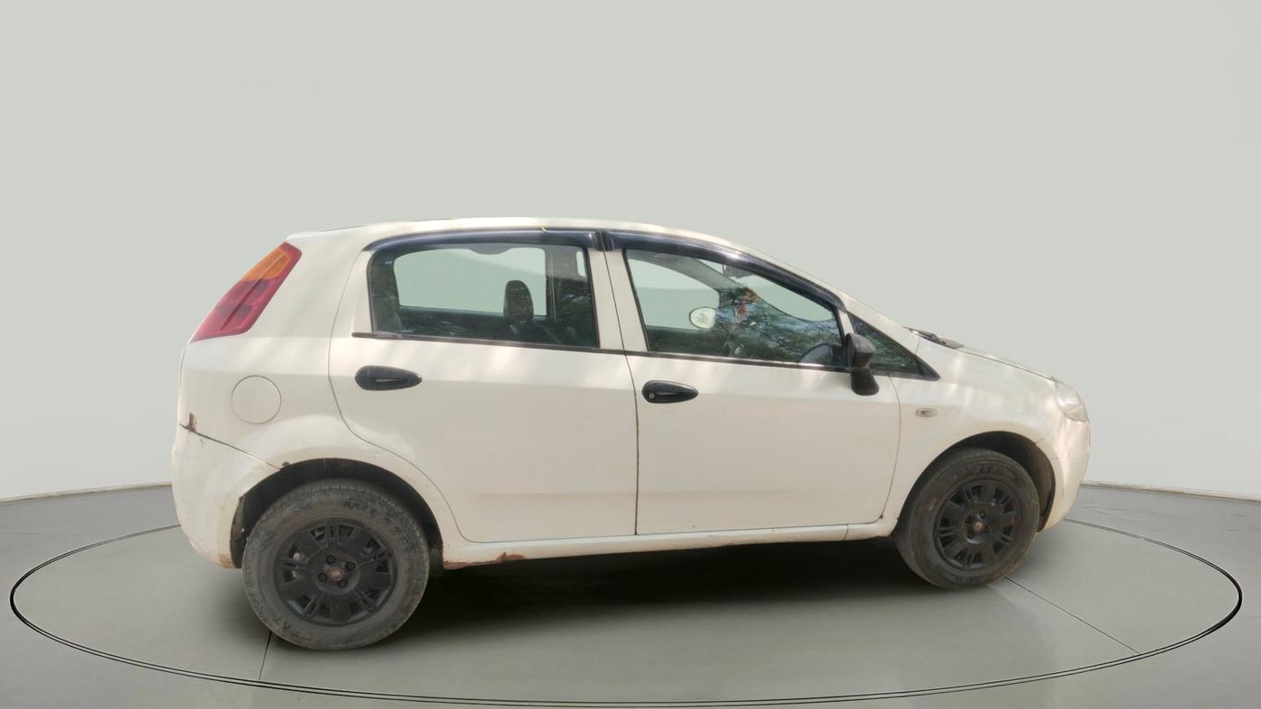2013 Fiat Grand Punto ACTIVE 1.3, Diesel, Manual, 1,45,550 km, exterior