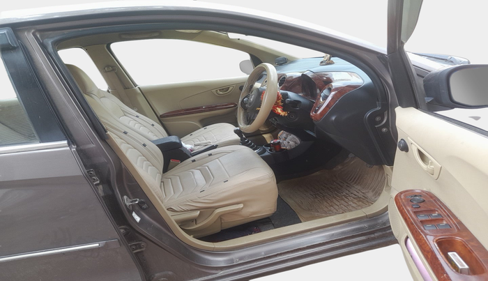 2014 Honda Amaze 1.5L I-DTEC SX, Diesel, Manual, 1,72,864 km, interior