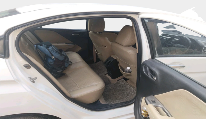 2016 Honda City 1.5L I-VTEC V MT, Petrol, Manual, 1,31,521 km, interior