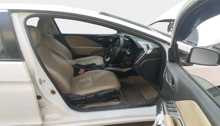 2016 Honda City 1.5L I-VTEC V MT, Petrol, Manual, 1,31,521 km, interior