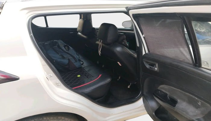 2011 Maruti Swift ZDI, Diesel, Manual, 1,21,390 km, interior