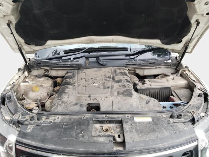 2017 Mahindra XUV500 W10, Diesel, Manual, 64,573 km, exterior