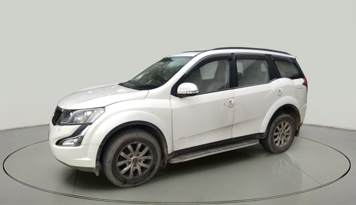2017 Mahindra XUV500 W10, Diesel, Manual, 64,573 km, exterior
