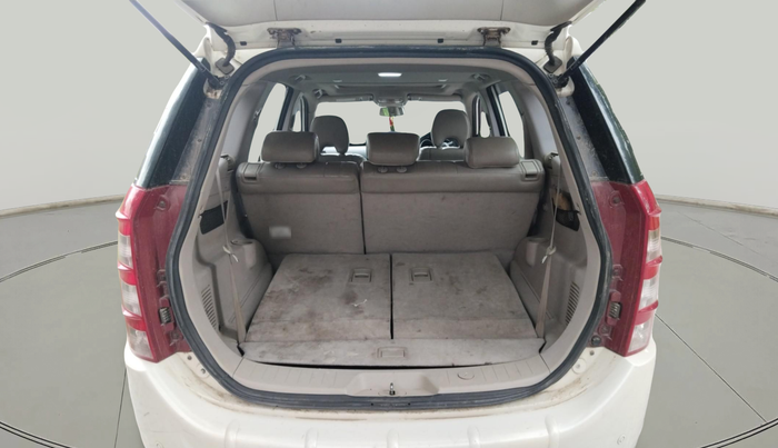 2017 Mahindra XUV500 W10, Diesel, Manual, 64,573 km, exterior