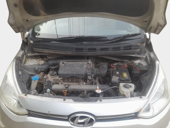 2015 Hyundai Grand i10 ASTA 1.1 CRDI, Diesel, Manual, 82,000 km, exterior